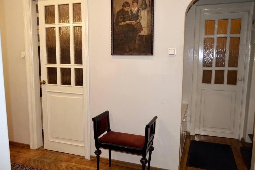 ריגה Unique Spacious Classic 3 Bedroom Midtown Apartment ! Billiard Room ! מראה חיצוני תמונה