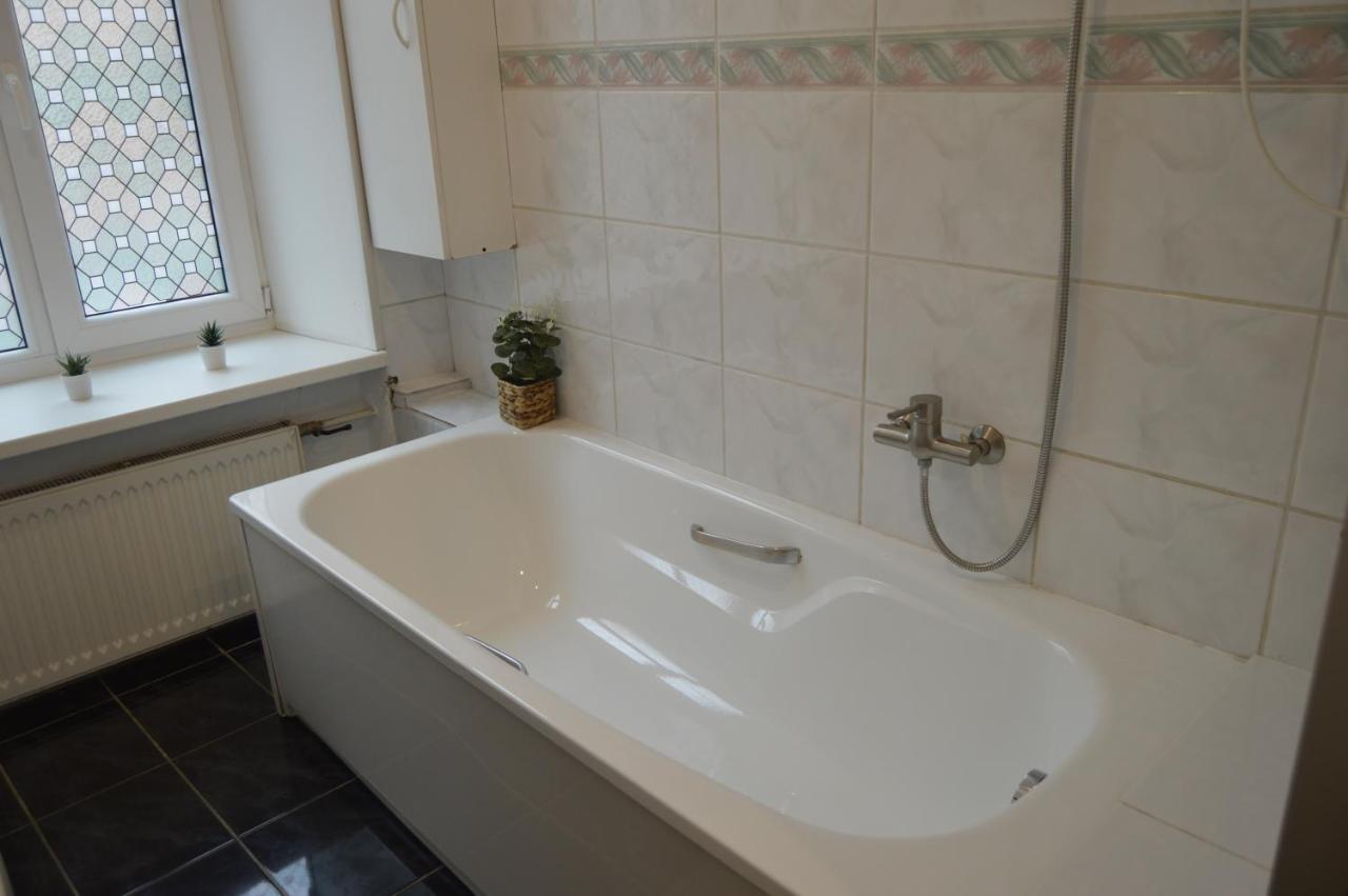 ריגה Unique Spacious Classic 3 Bedroom Midtown Apartment ! Billiard Room ! מראה חיצוני תמונה
