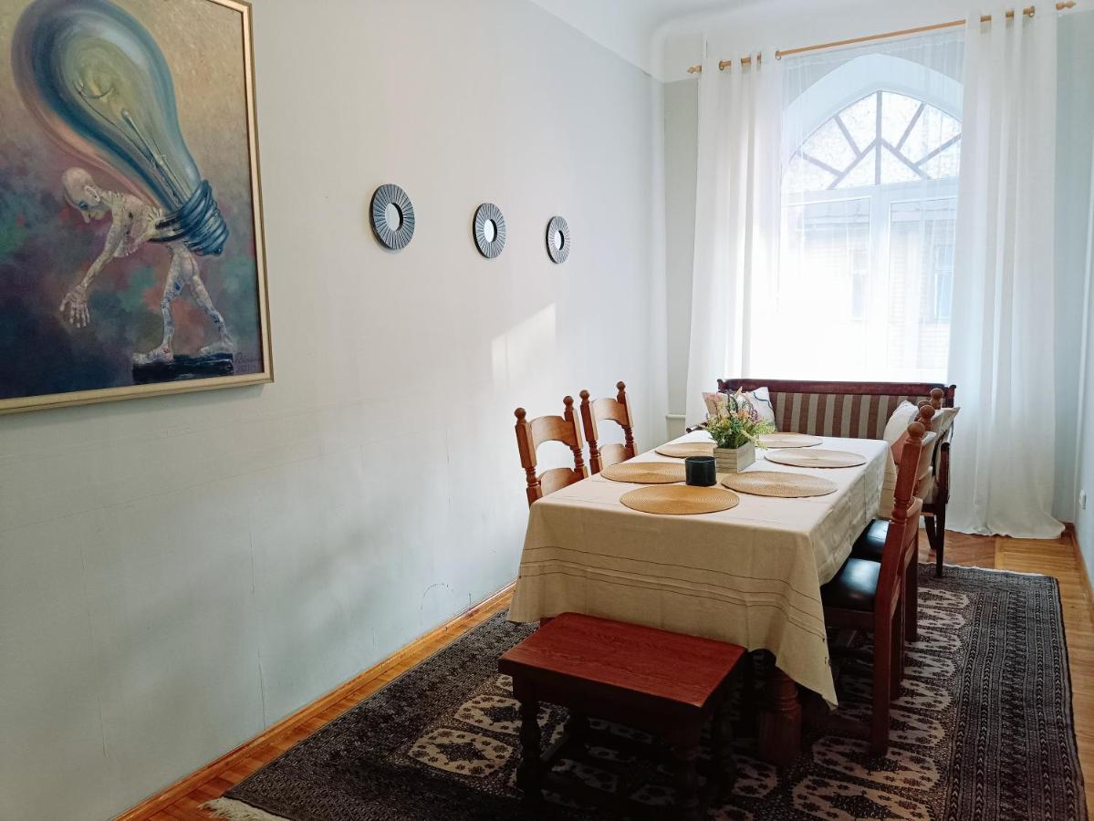 ריגה Unique Spacious Classic 3 Bedroom Midtown Apartment ! Billiard Room ! מראה חיצוני תמונה
